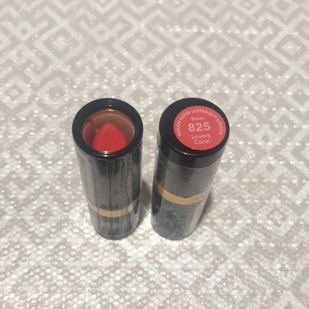 Revlon Super Lustrous Lipstick 825 - Lovers Coral (2)